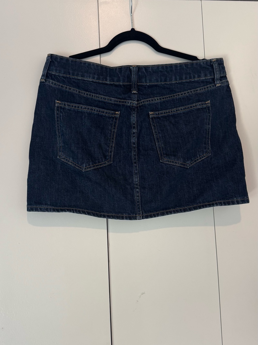 GAP Dark Blue Denim Mini Skirt - Classic Style - Picture 2 of 5